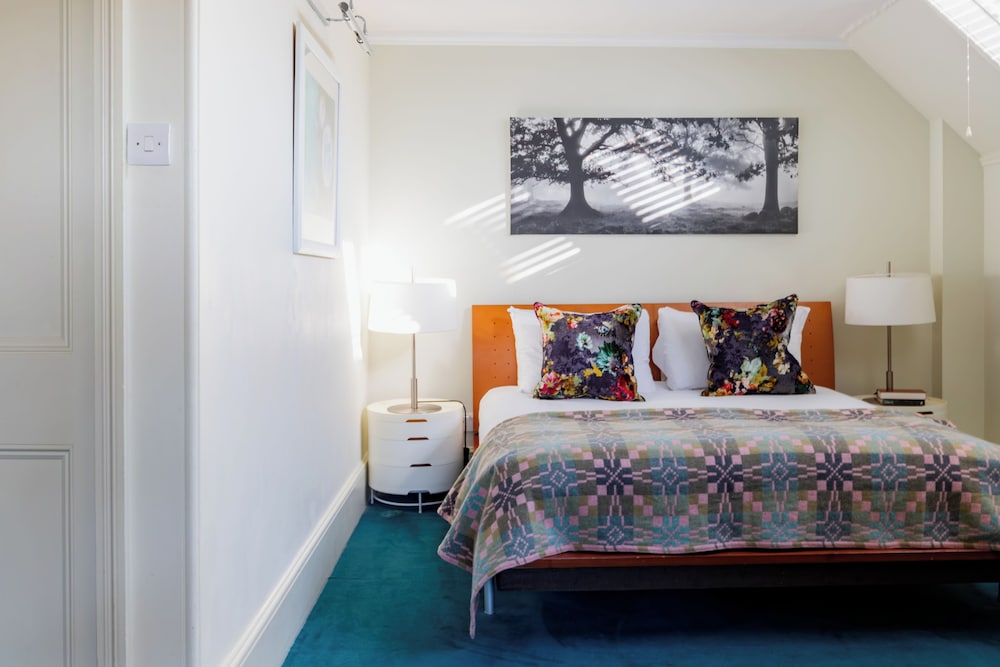 Attic Room photo 2