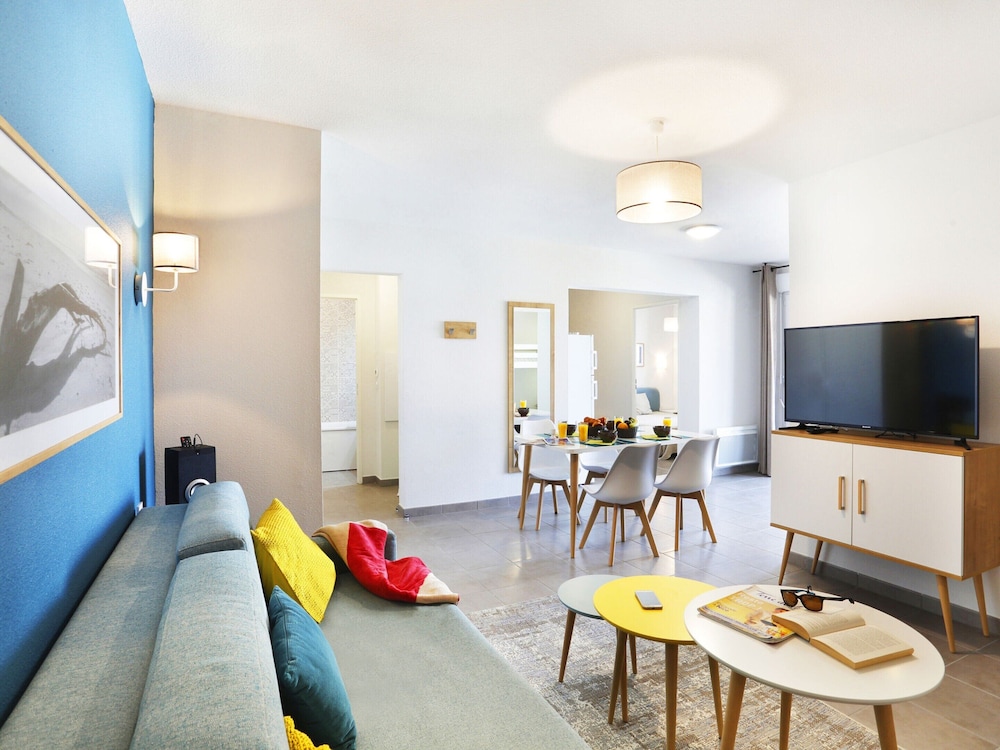 Apartment photo 1