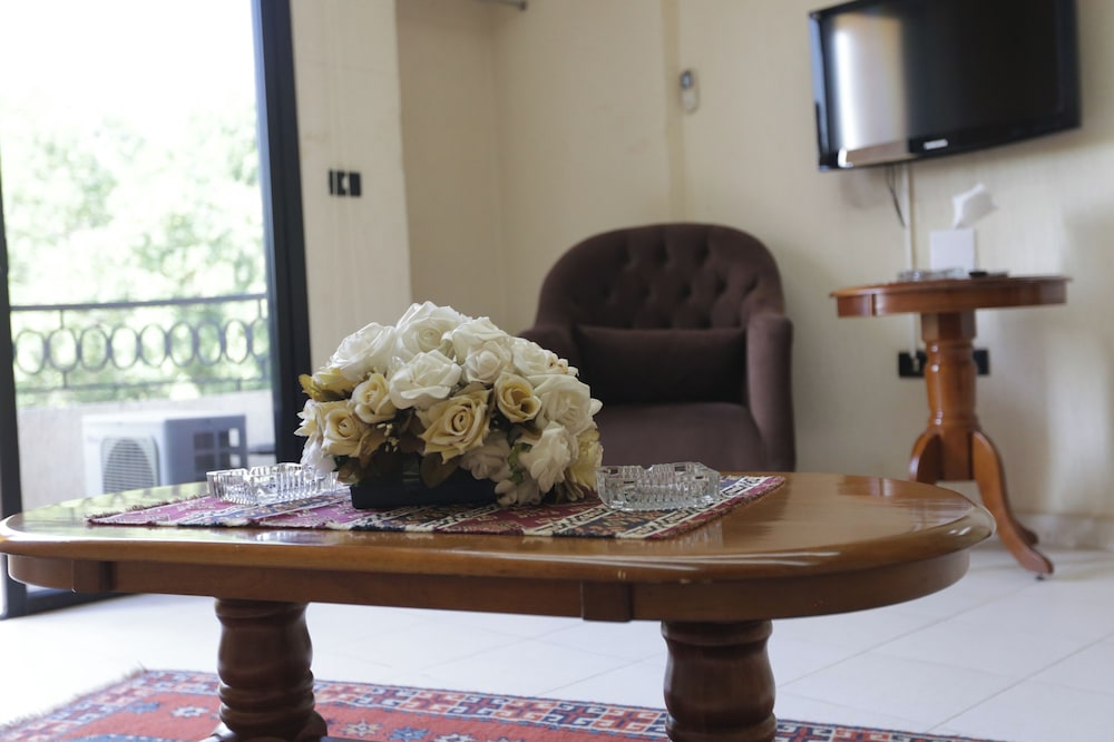 Suite, River View photo 2