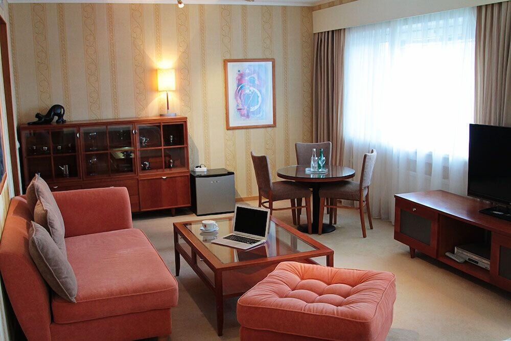 Suite photo 1