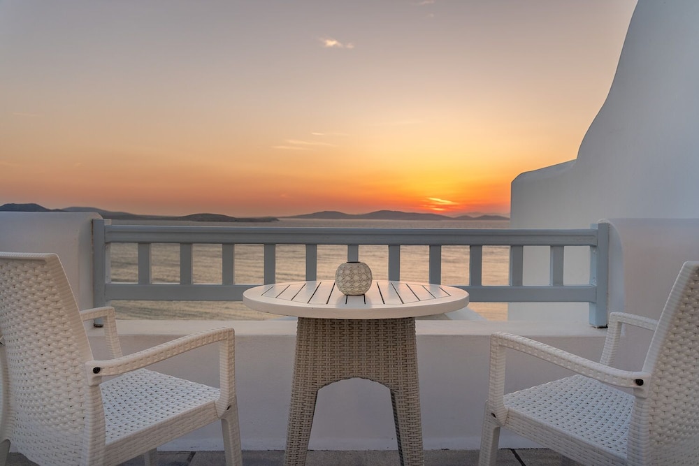 Signature Aegean Room with Sea View - Photo 16