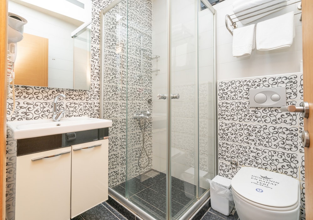 Standard Studio, 1 Double Bed, City View photo 3
