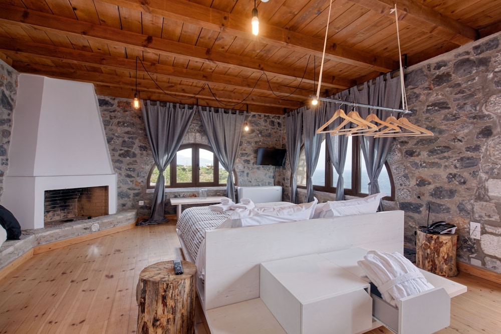Deluxe Suite, Sea View