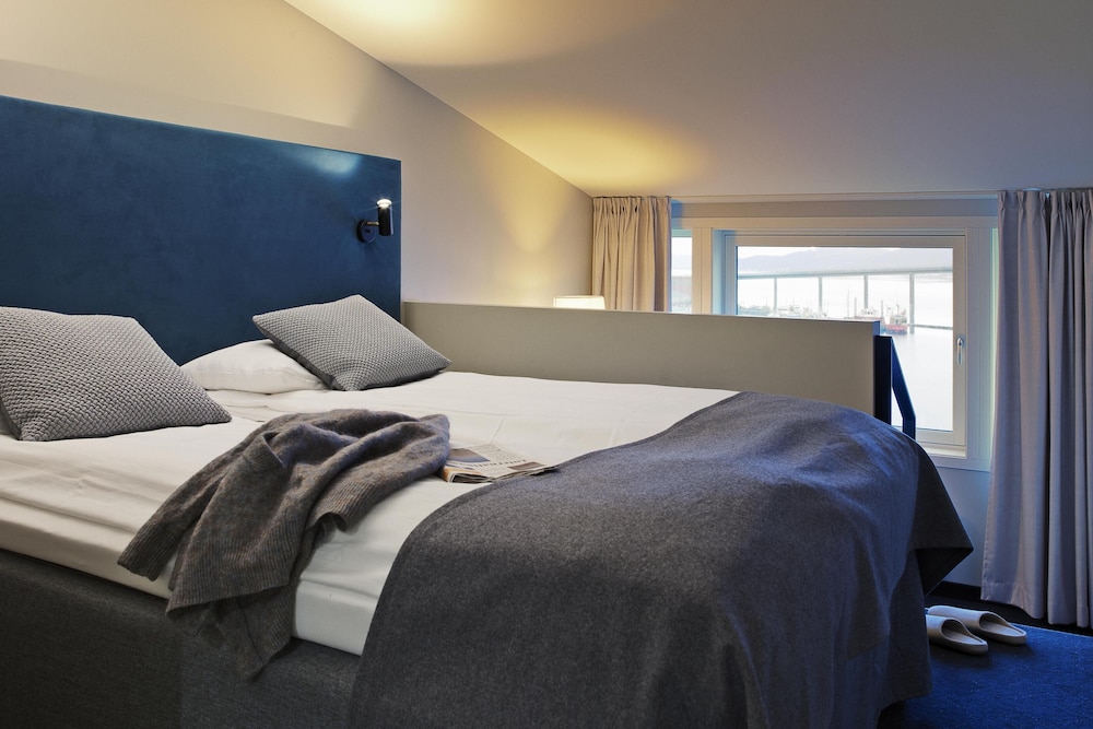 Superior Room, 1 Queen Bed photo 1