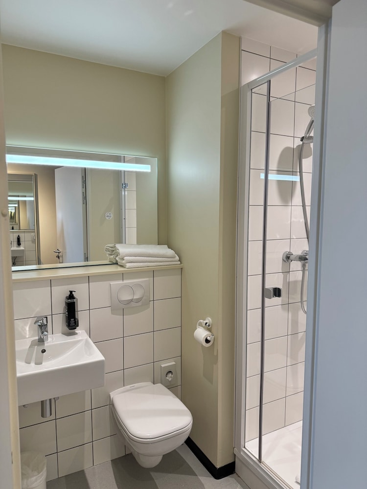 Triple Room, Multiple Beds - Photo 6