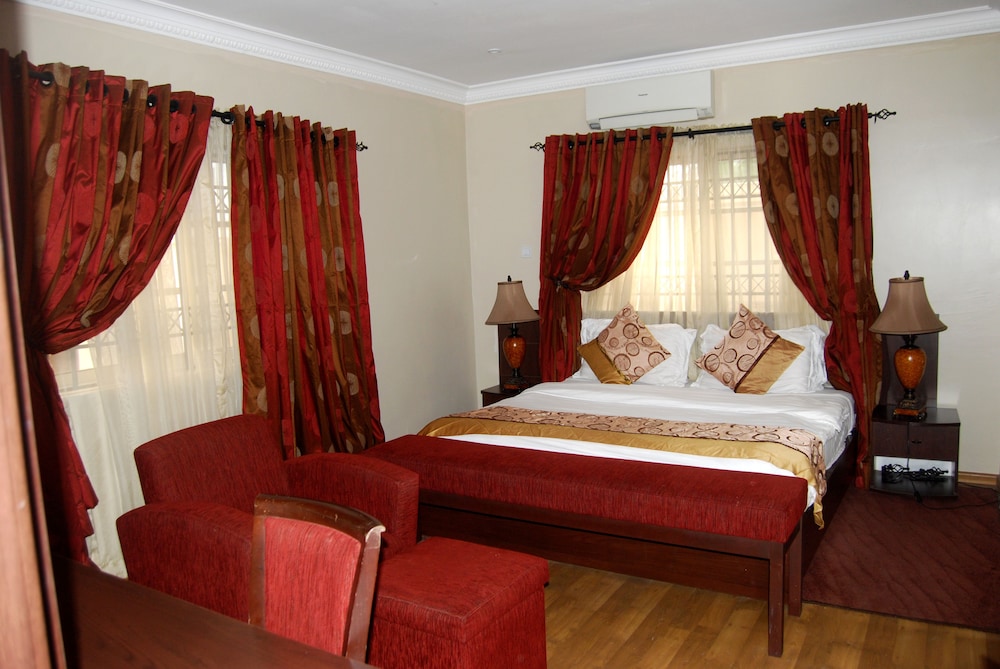 Royal Suite photo 1