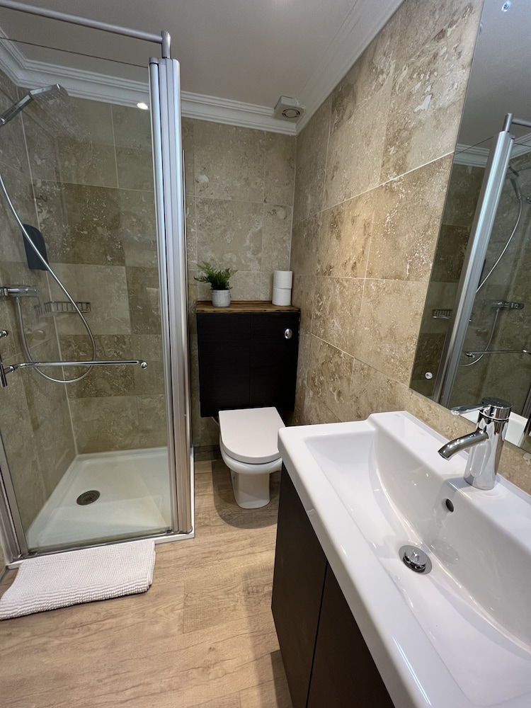 Premier Double Room, Ensuite, Sea View photo 3