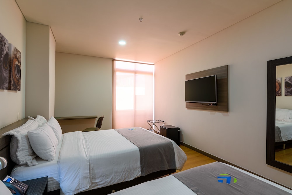 Standard Triple Room photo 3