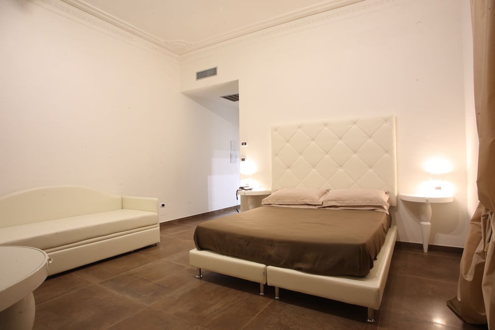 Quadruple Room - Photo 6