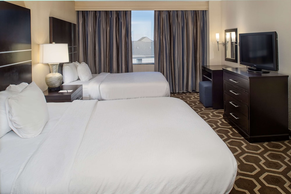 Suite, 2 Queen Beds, Accessible, Bathtub (Mobility & Hearing) - Photo 7