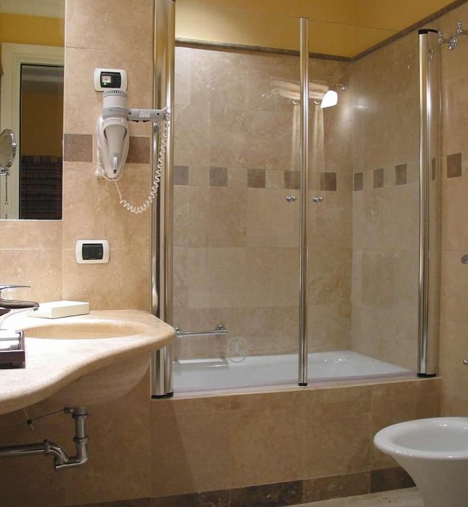 Classic Double Room, Park View - Photo 5