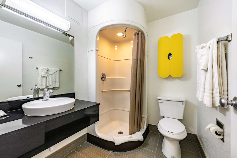 Deluxe Room, 2 Double Beds, Smoking, Kitchenette photo 2