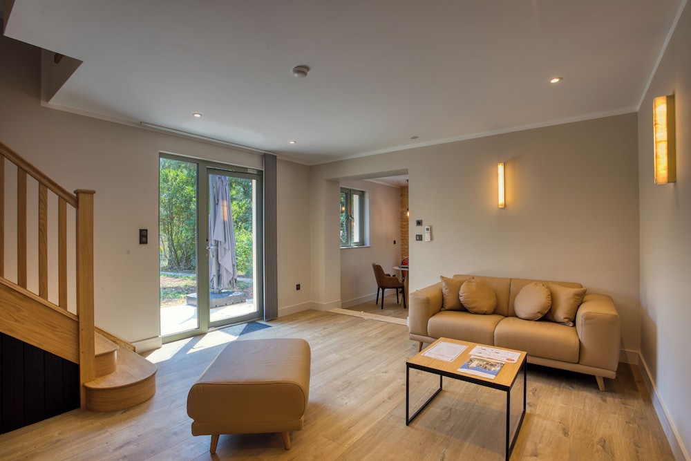 Cottage Luxe Cottage Luxe