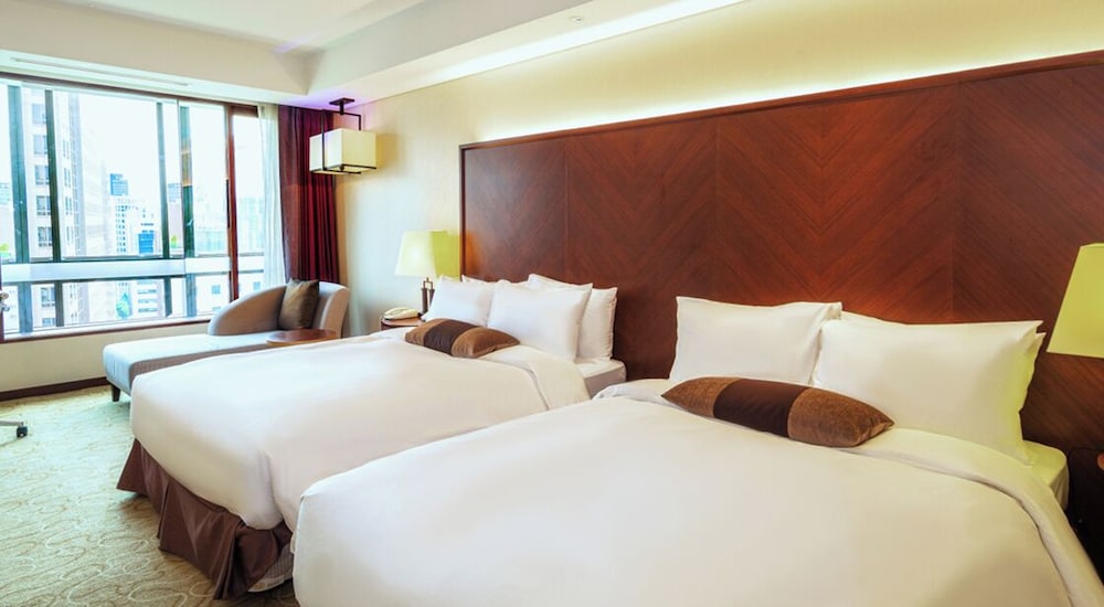 Premium Room, 2 Double Beds (Parking for 1 vehicle included)