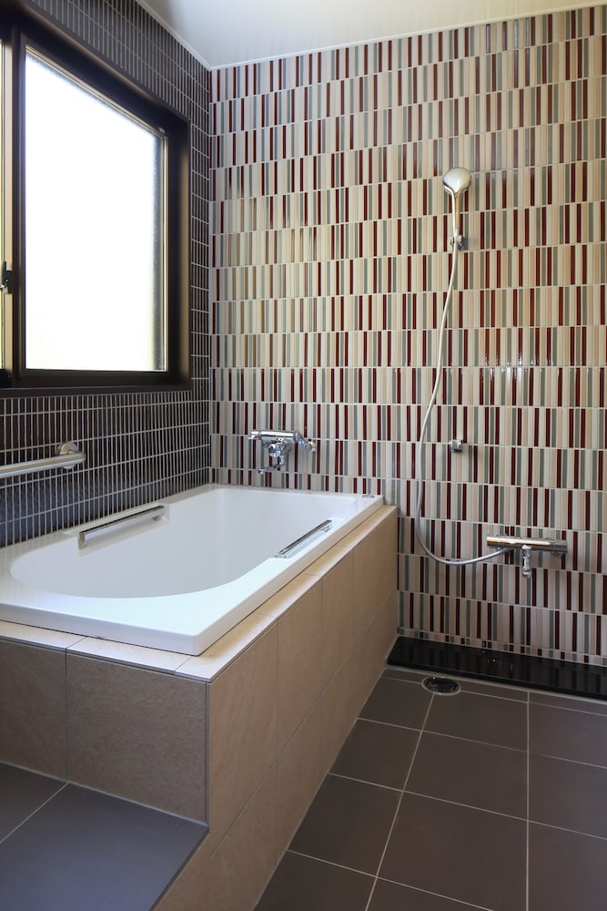Standard Japanese Western Style room - Photo 2