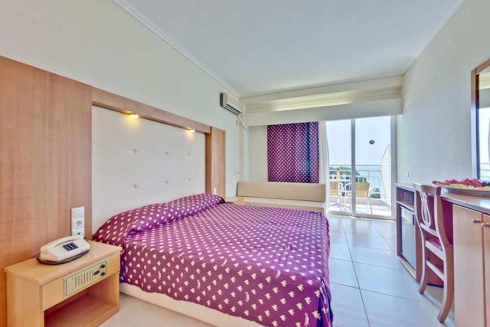 Standard Double or Twin Room, Sea View