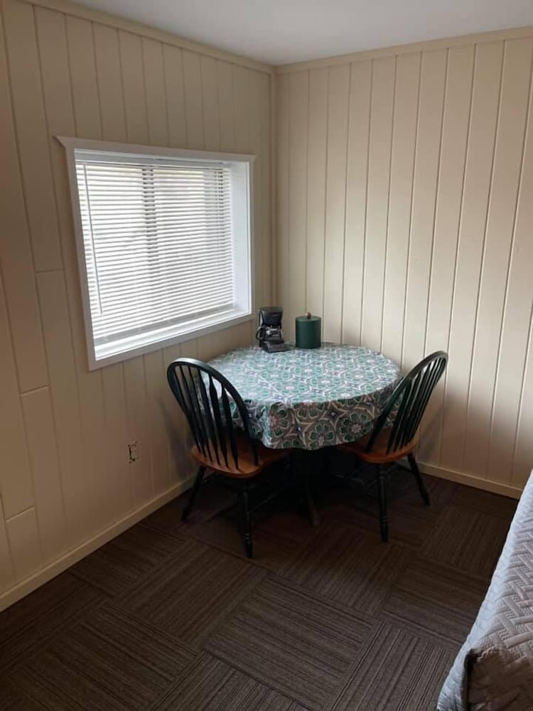 Basic Single Room photo 3