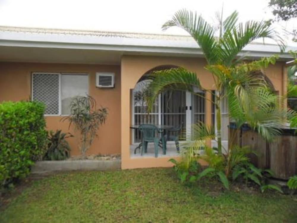 1 Bedroom Ocean Breeze Apartment photo 3