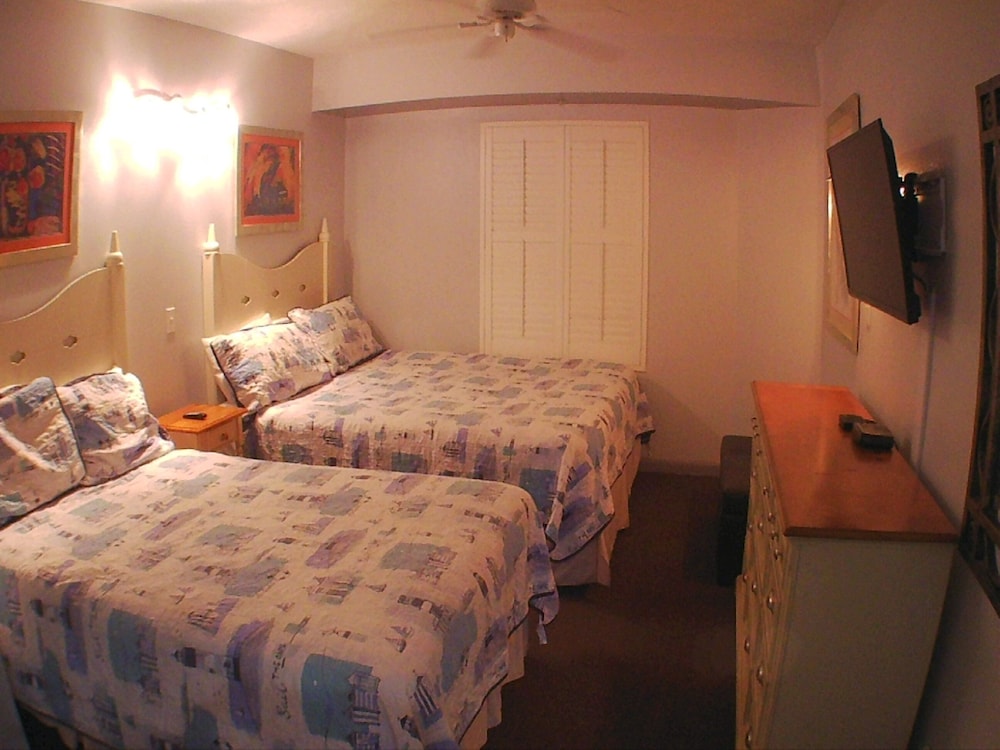 Condo, 1 Bedroom, Balcony, Oceanfront (1305)