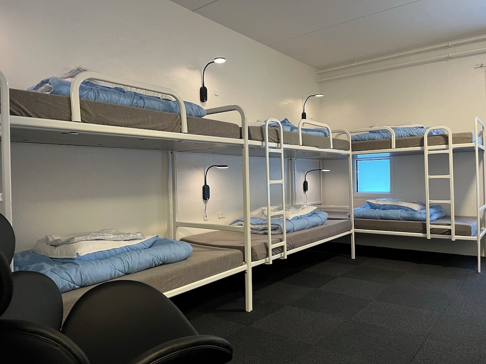 Basic Shared Dormitory, Mixed Dorm