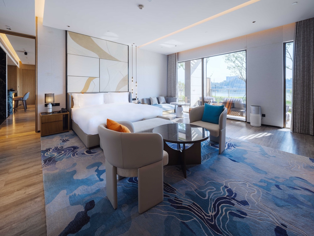 Royal Suite photo 3