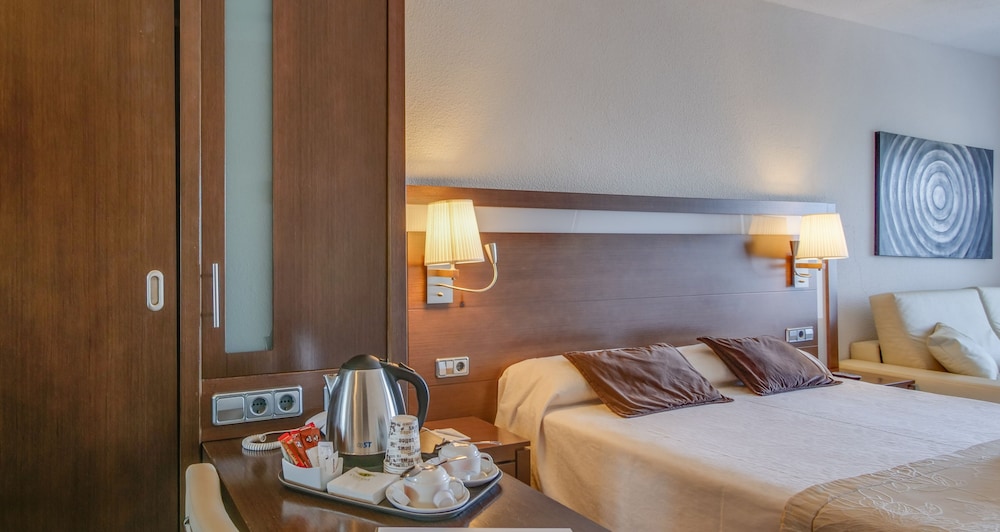 Habitación Junior, Balcón, Vista parcial al mar