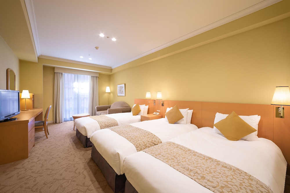 Deluxe Triple(For 4 People), Oriental Floor, Smoking