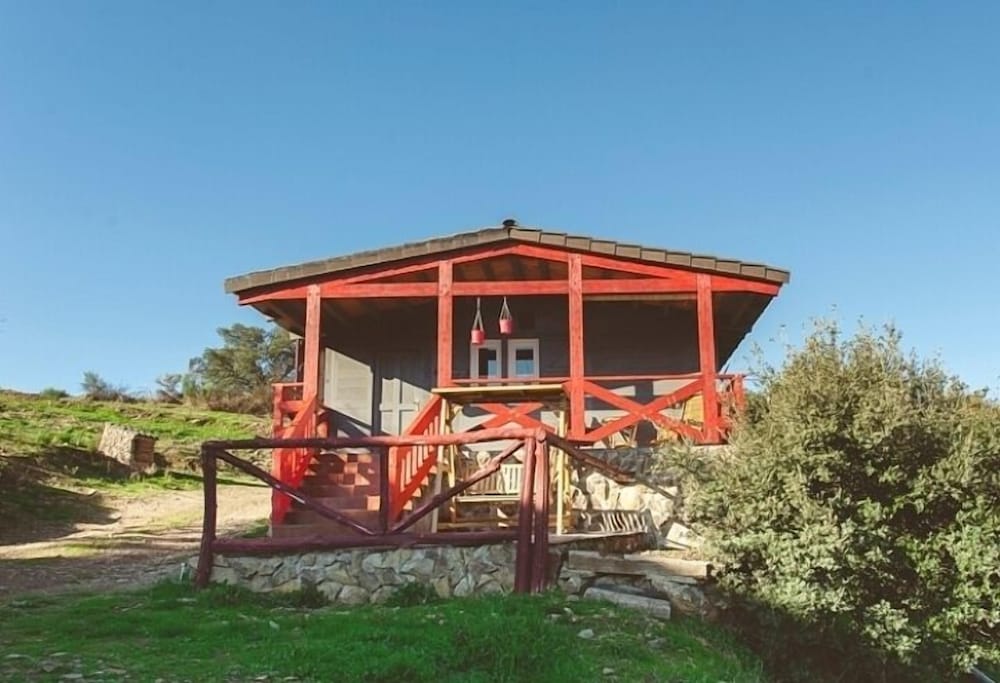 House (Red) photo 3