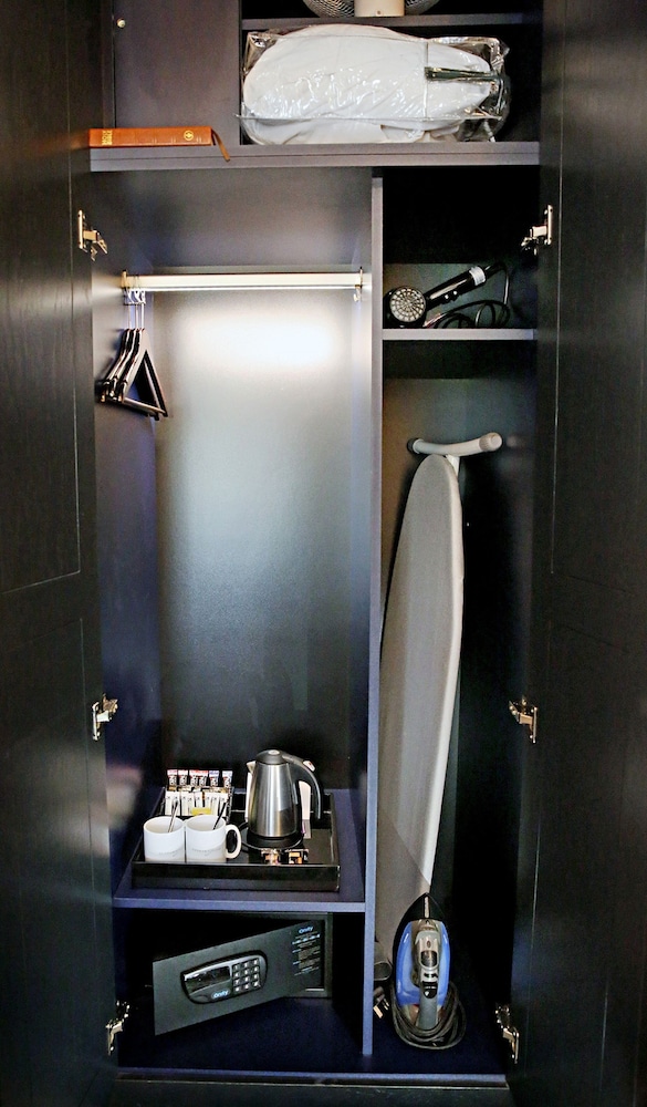Deluxe Double Room, 2 Twin Beds - Photo 3