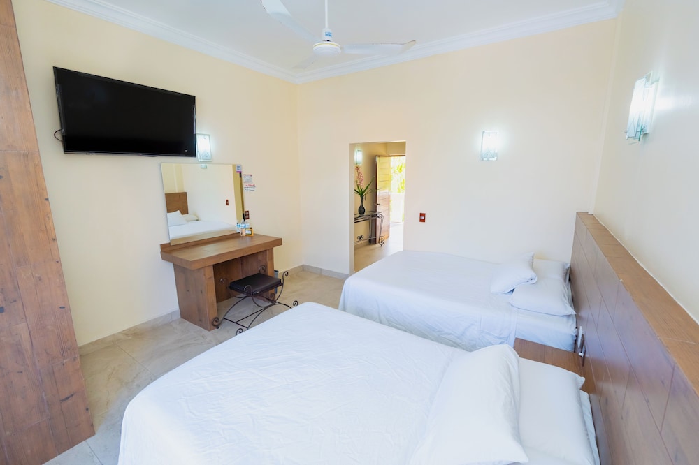 Junior Room, 2 Double Beds