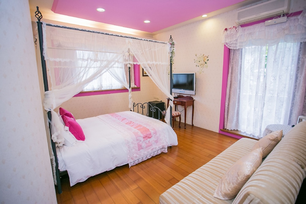 Standard Double Room, 1 Double Bed photo 2