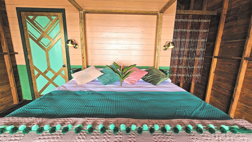 Deluxe Bungalow, Sea View, Overwater photo 3