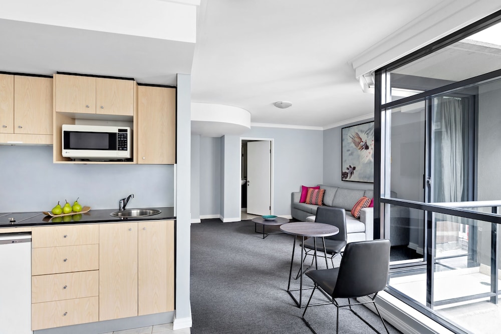 Suite, 1 Bedroom (Weekly Housekeeping) - Photo 13