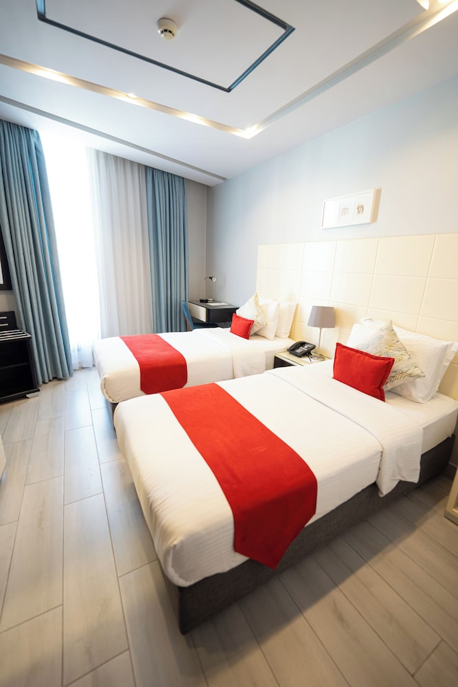 Standard Twin Room, 2 Twin Beds - Photo 2
