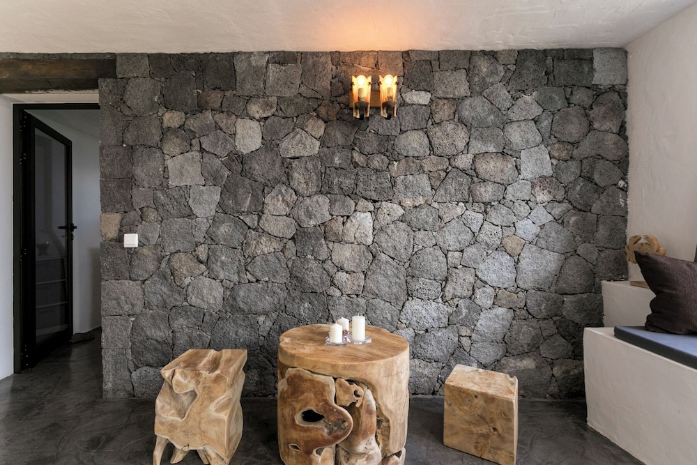 Exclusive Suite, 1 King Bed, Private Bathroom, Garden Area photo 3