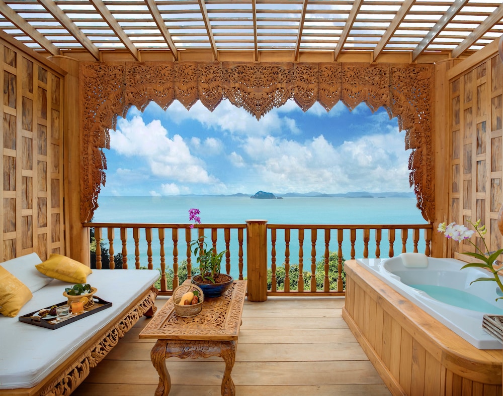 Supreme Deluxe Sea View - Room Only