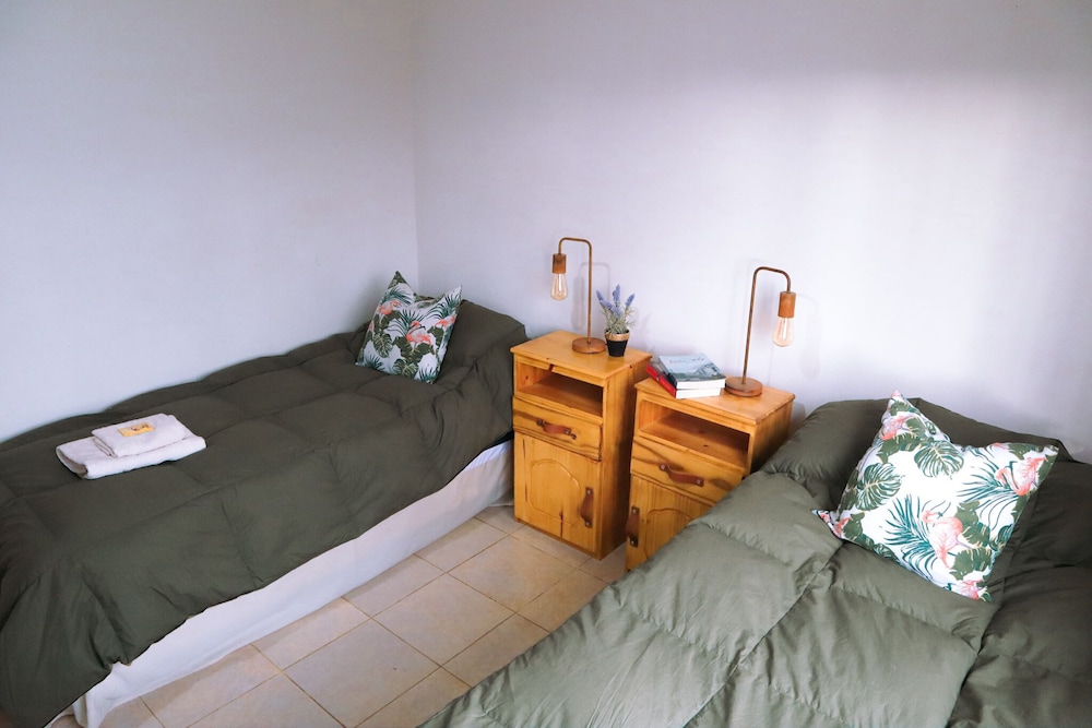 Comfort Cabin, 2 Bedrooms, Garden View photo 1