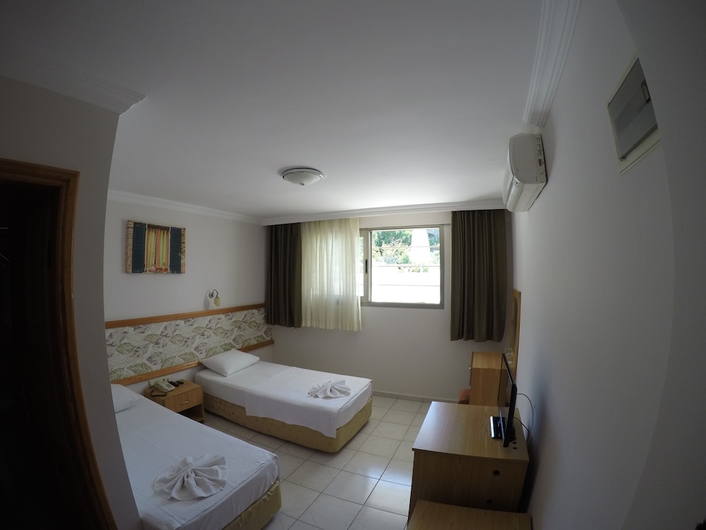 Standard Double or Twin Room, Garden View photo 2