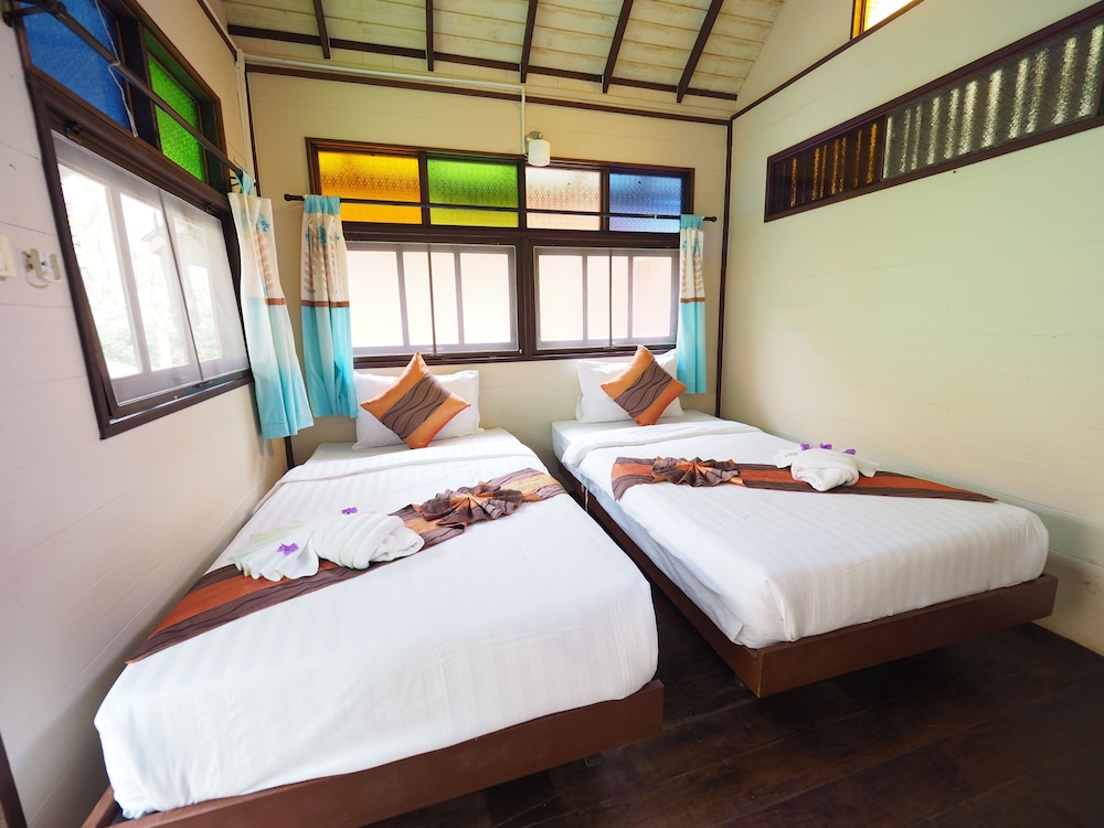 Wooden Bungalow photo 2
