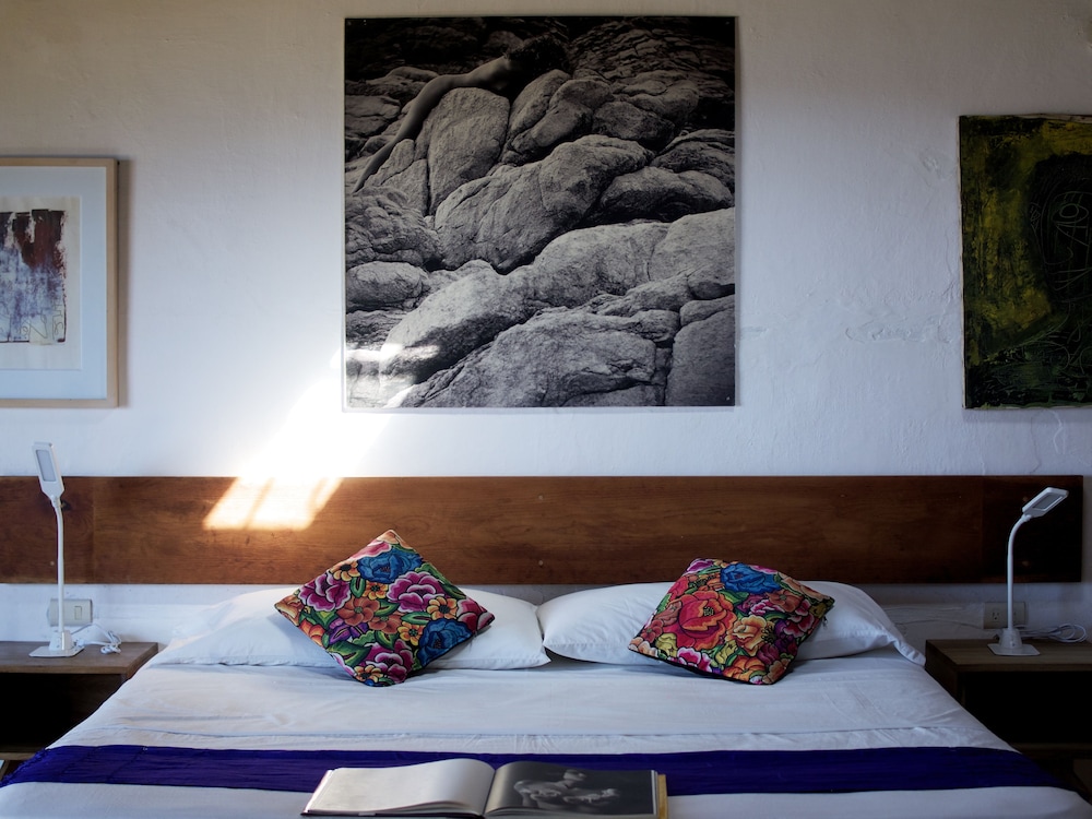 Cabin, 1 King Bed, Ocean View (Square Room) photo 1