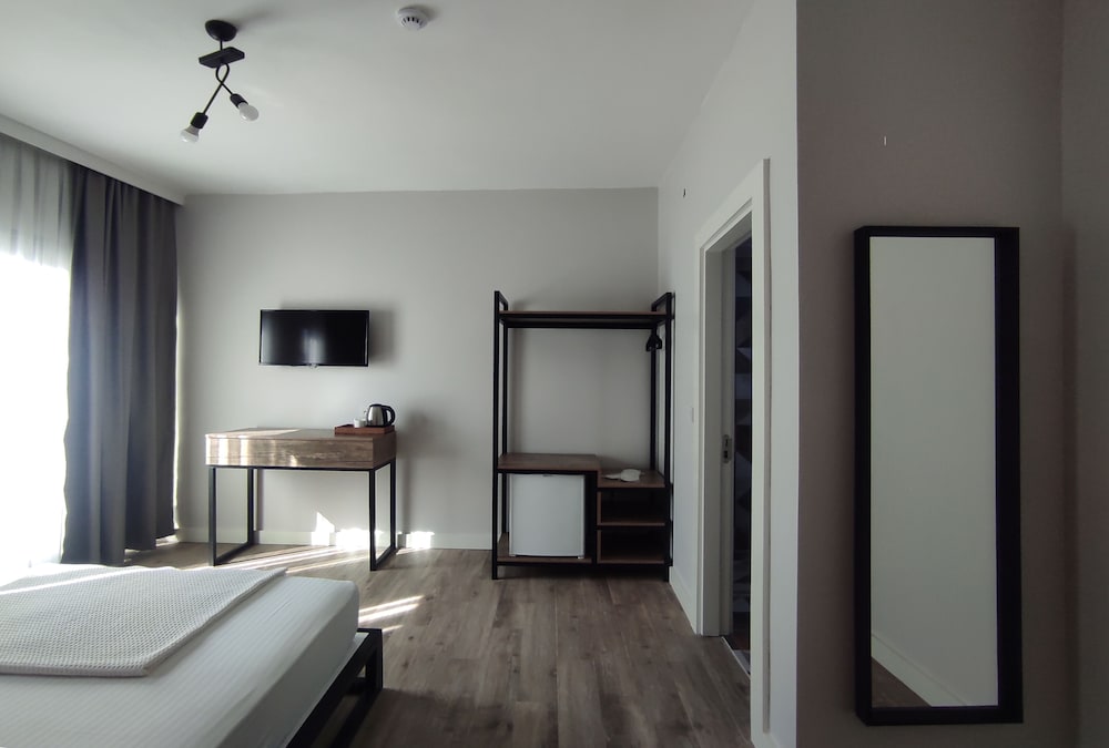 Standard Room, 1 Double Bed, Garden View