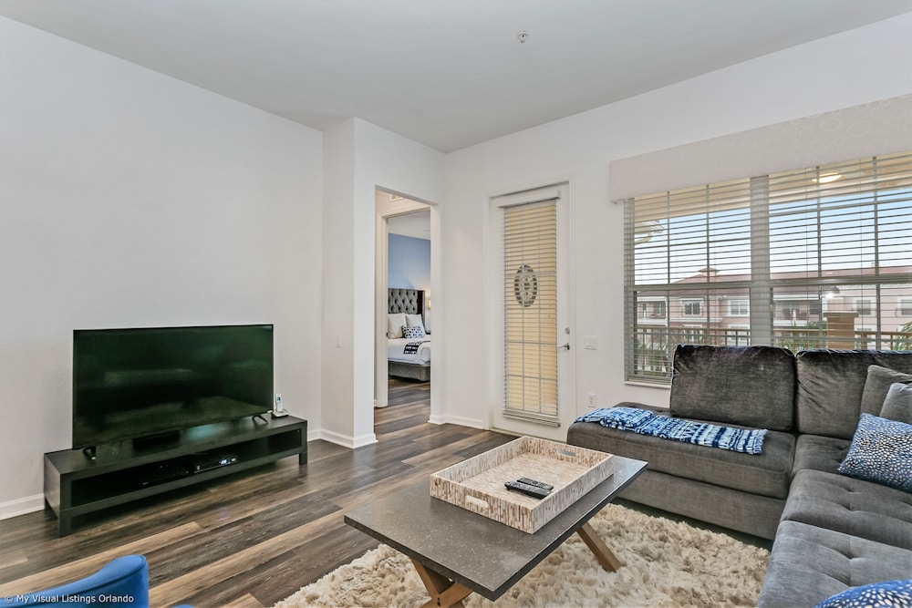 Condo, 3 Bedrooms