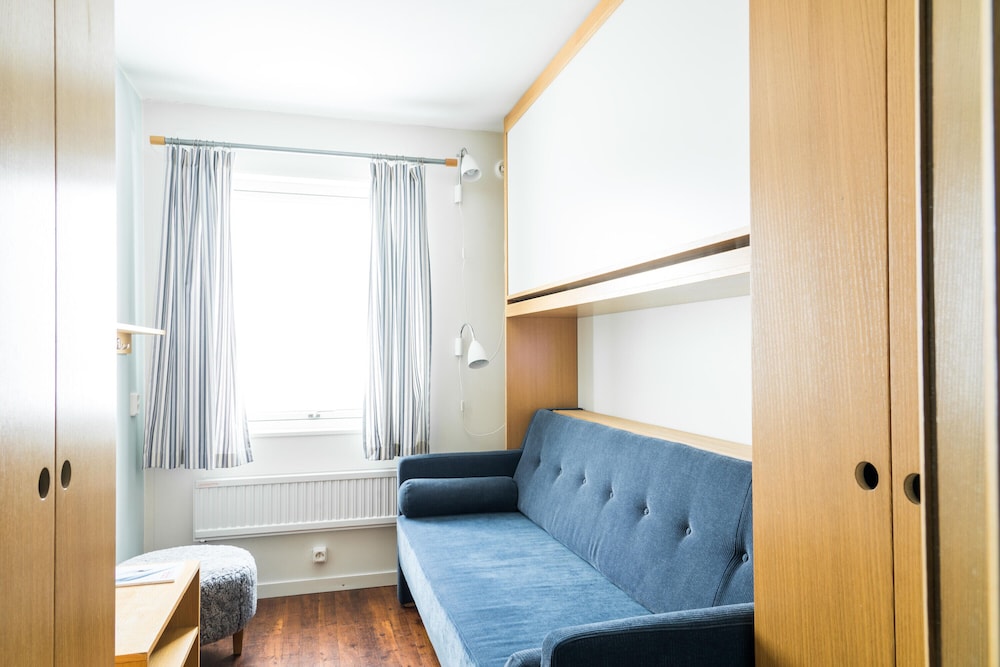 Basic Twin Room photo 2