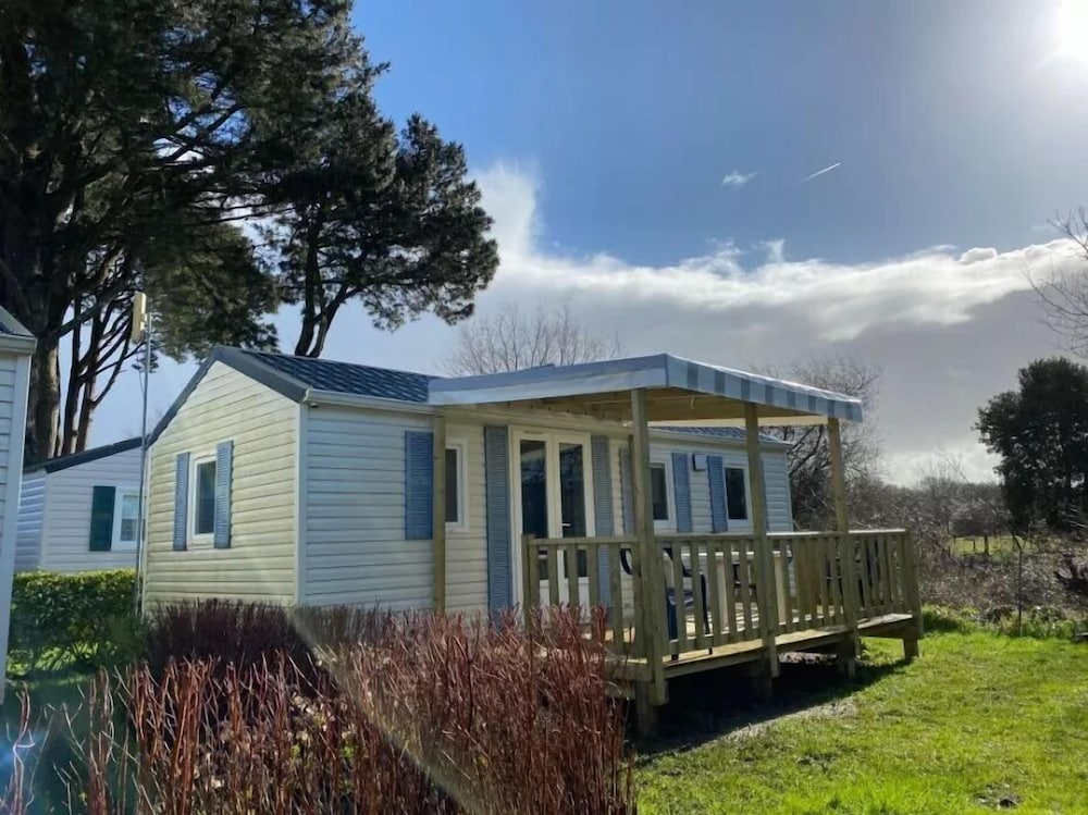 Standard Mobile Home photo 2
