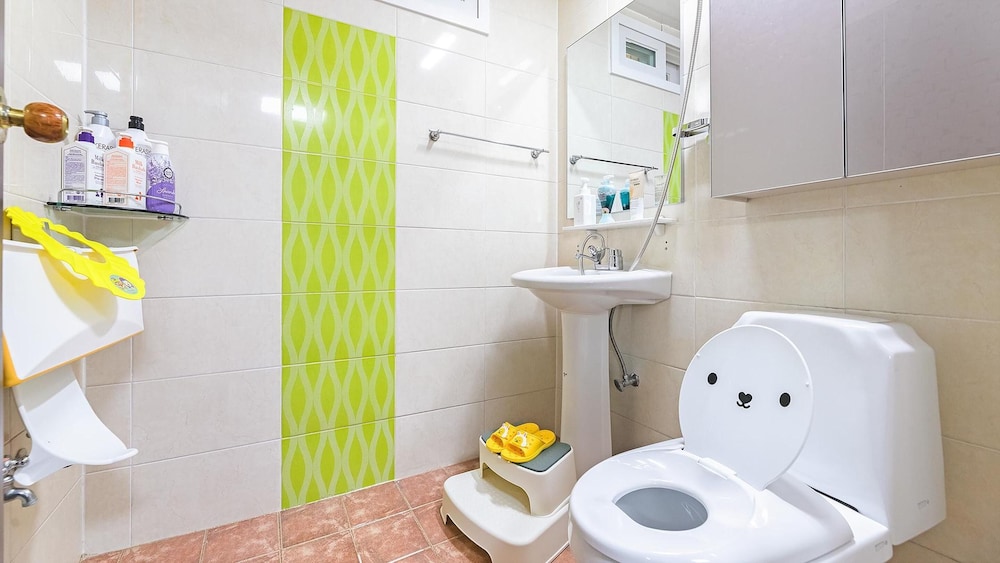 Basic Room, 1 Bedroom (Ttalgi - Kidsroom) - Photo 30