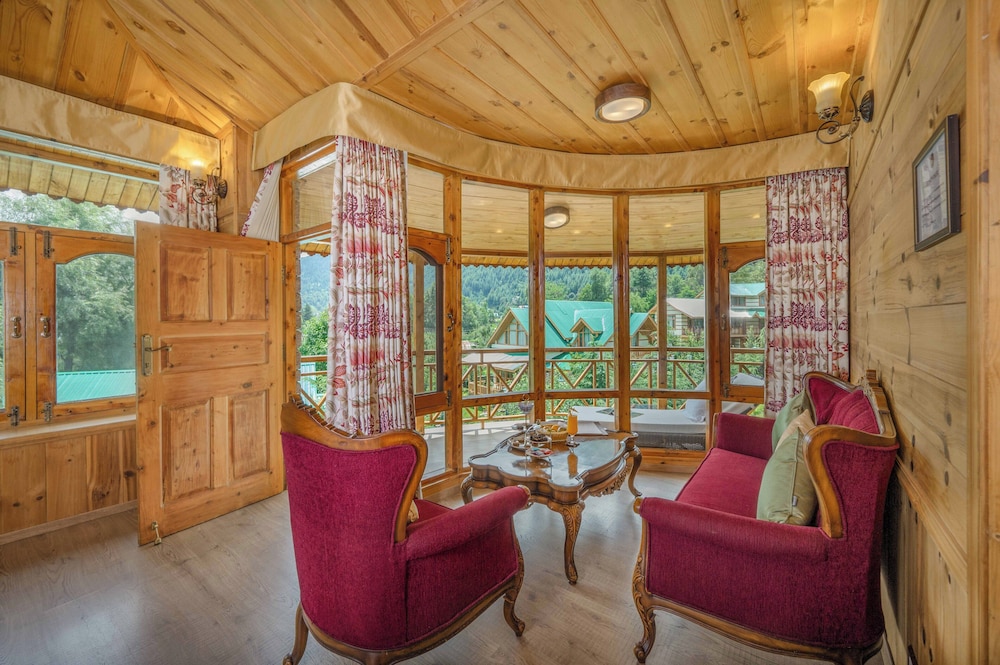 Suite, 1 Queen Bed (Grand Himalyan Suite)