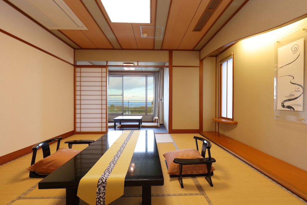 Superior Japanese Style Room, Non Smoking, Town View