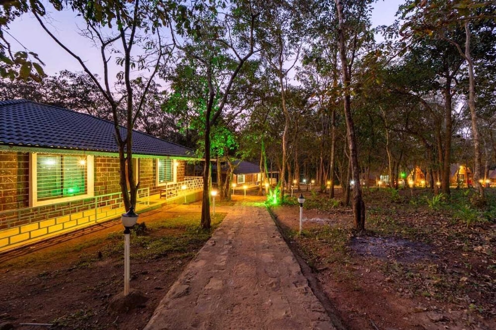 Normal Dormitory (12 Sharing ) photo 2