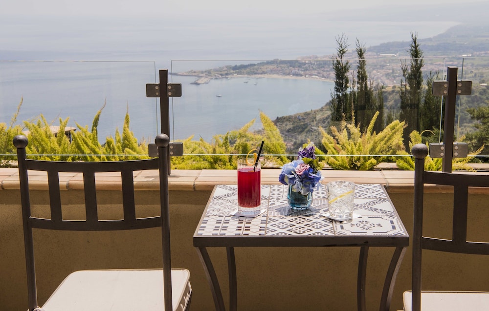 Deluxe Double Room, 1 Bedroom, Bay View, Sea Facing