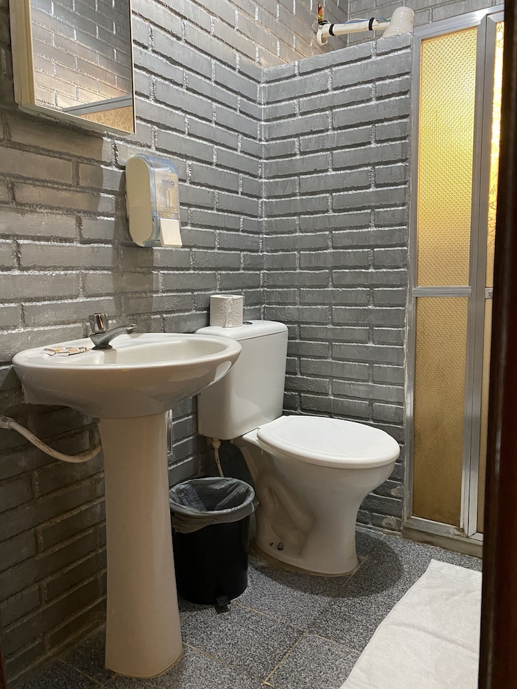 Triple Master Room photo 3